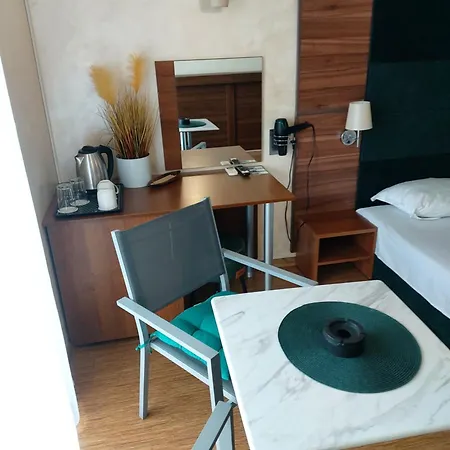 Skalite 3*